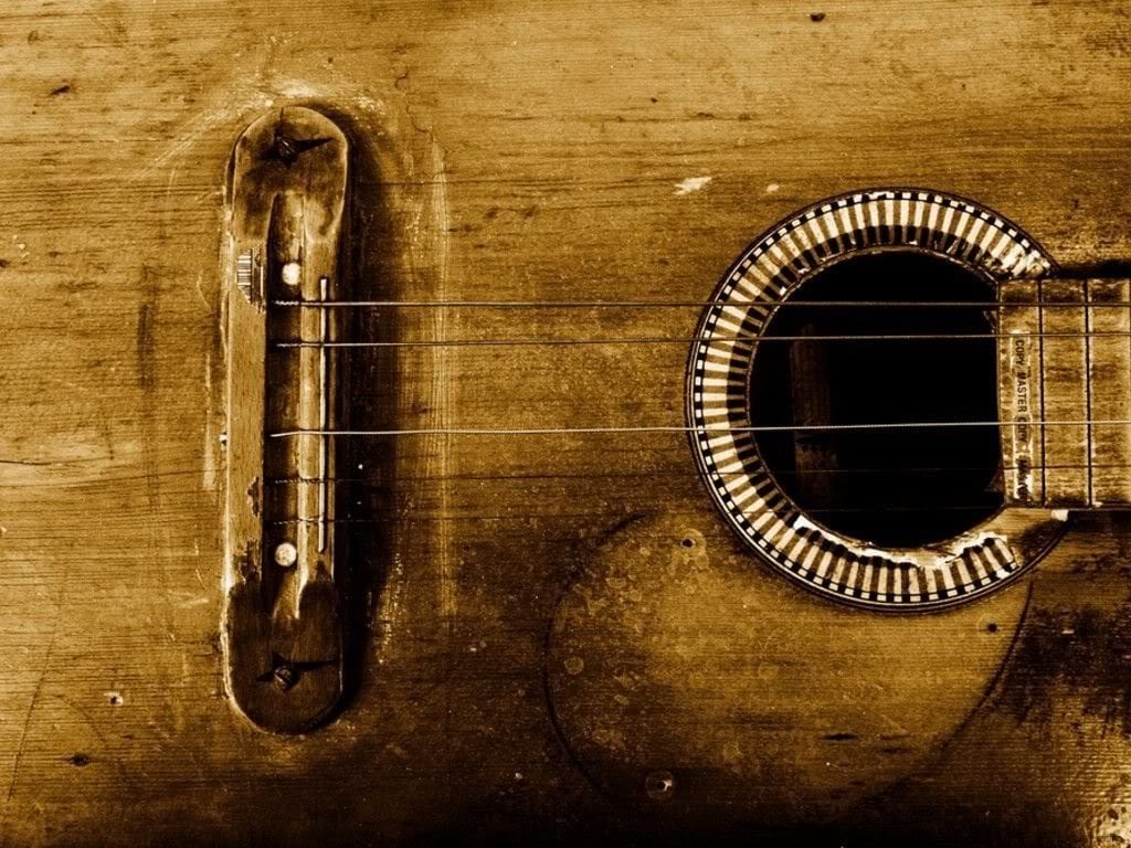 5 Signs it's Time To Change Your Guitar Strings 3