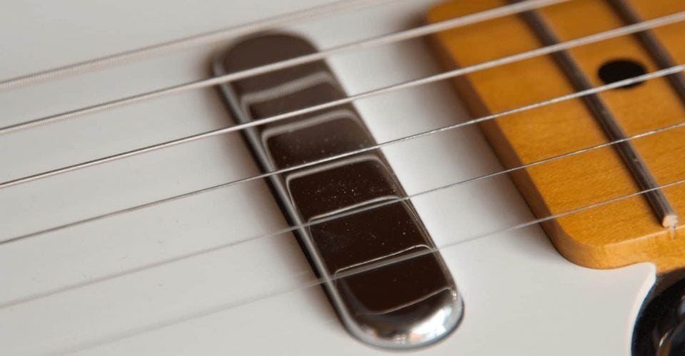 How To Change Guitar Strings The Right Way