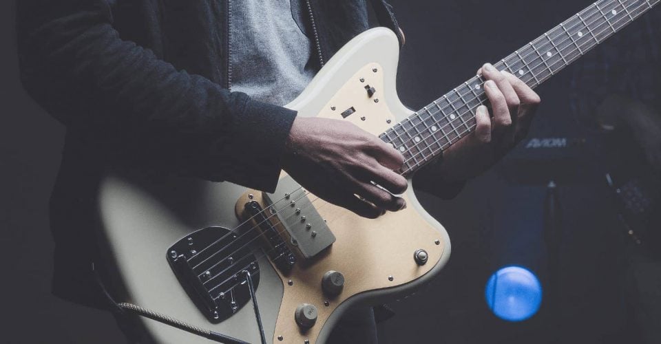 How to Play Rhythm Guitar Better with 6 Simple Practice Techniques