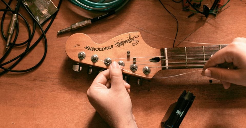 How Guitar Tuning Machines Have Changed Over Time